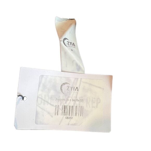 ZYIA Joggers in a Bottle size M - Picture 4 of 8